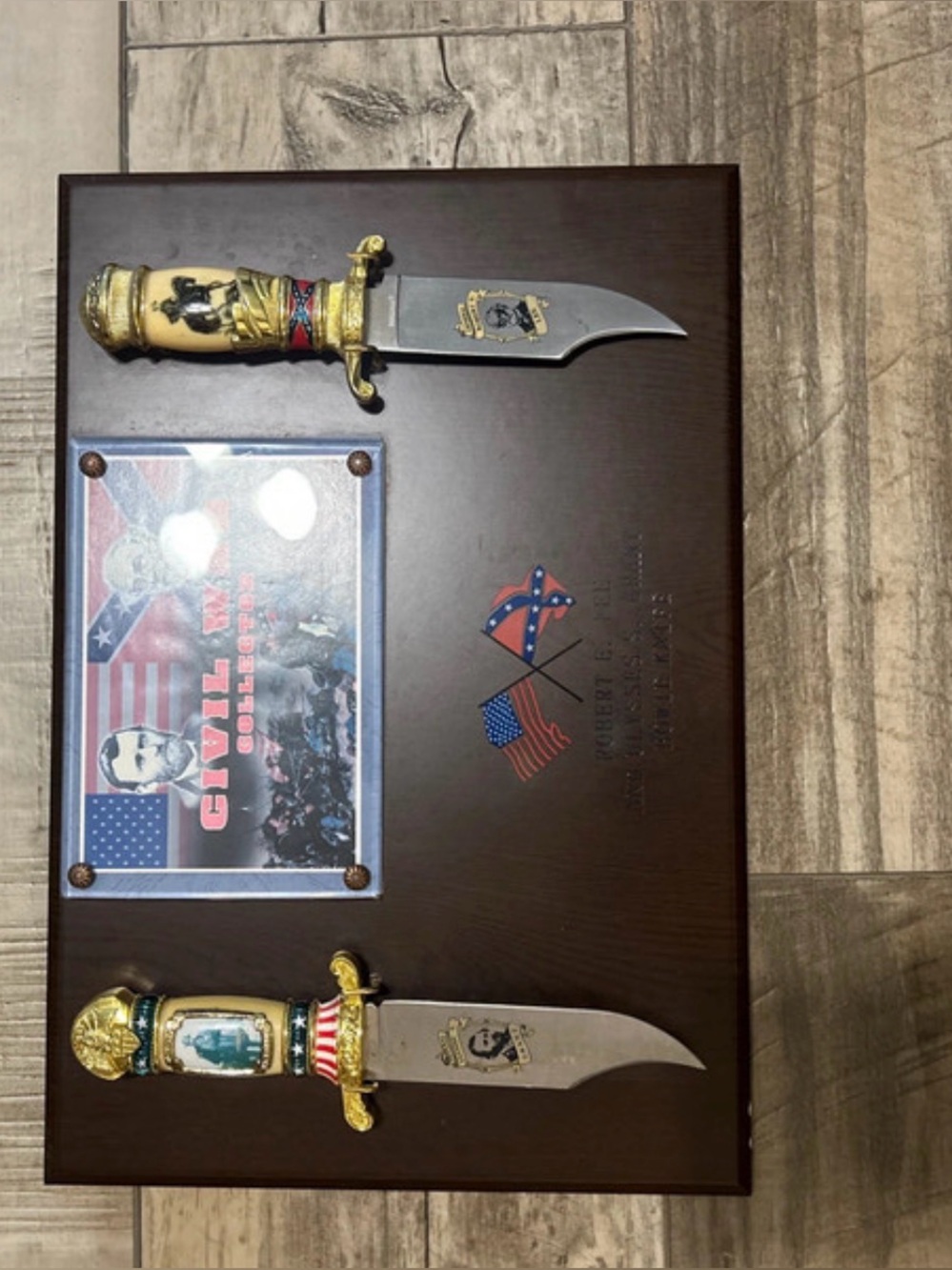 Comparative civil war Decorative Knife Set - with plaque